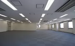 東京都大田区東海の倉庫